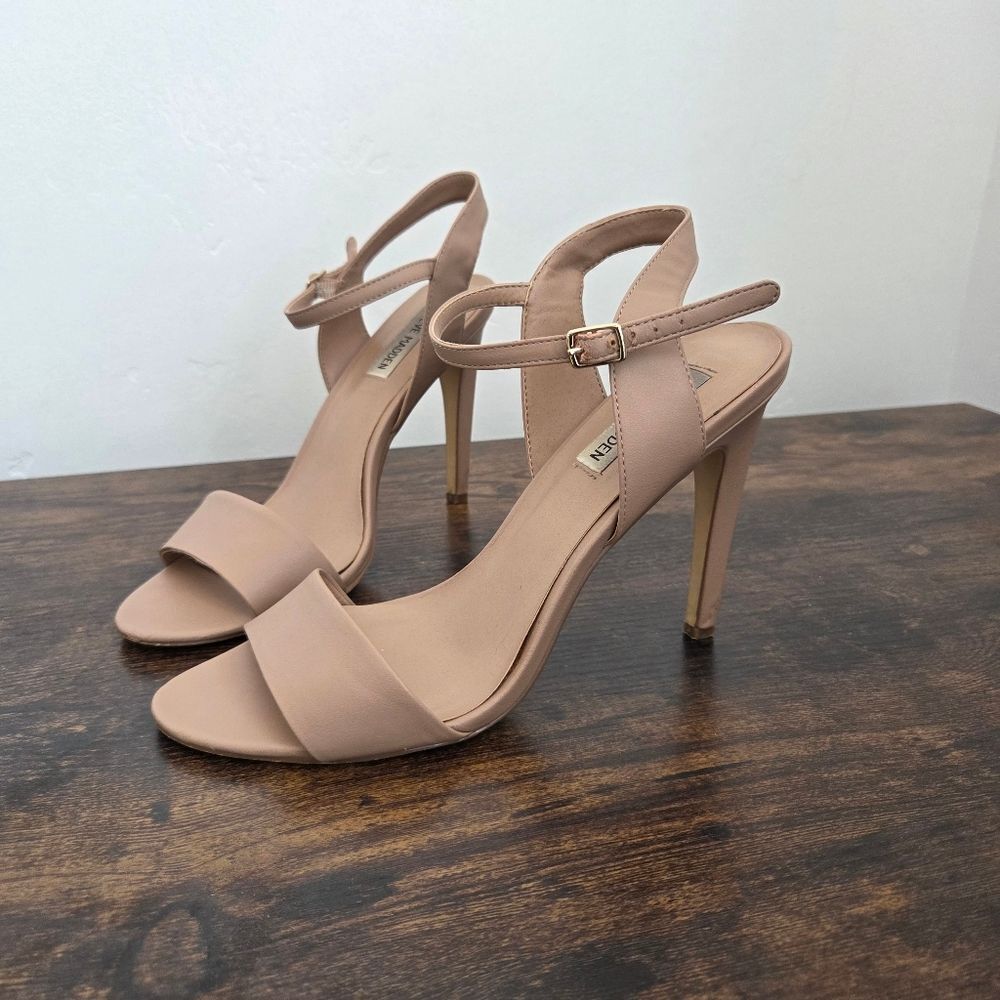 Steve Madden Dorty Heels Open Toe Nude Beige Neutral Formal Wedding Guest 9.5